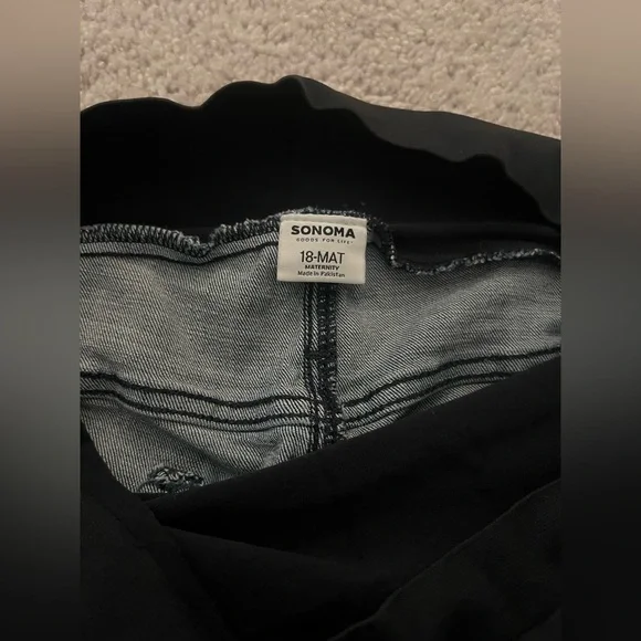 Sonoma Maternity Jean Shorts Size 18 - Picture 2 of 3